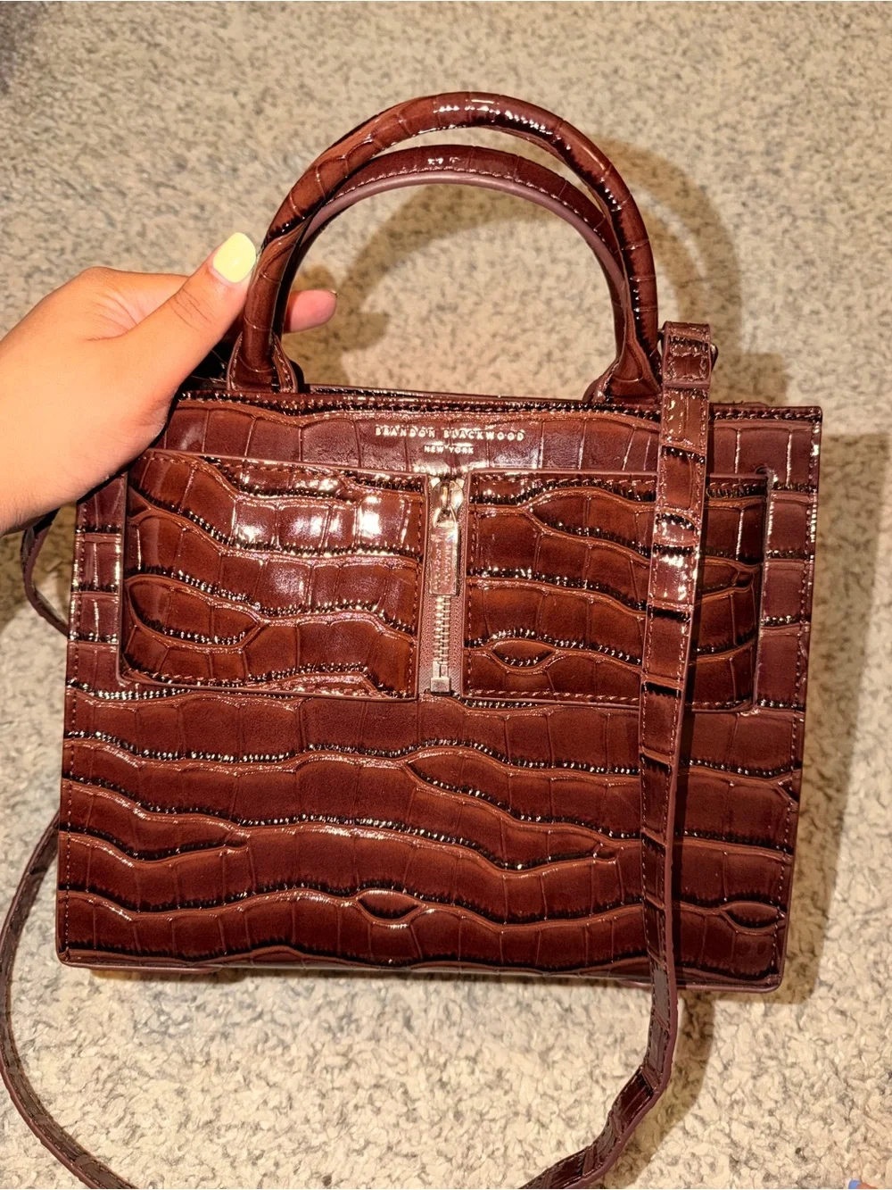 Brandon Blackwood Medium Kuei
Bag- Authentic - Picture 5 of 7